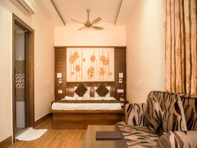 Hotel Priya Jaisalmer Exterior photo